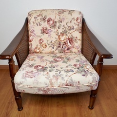 HR421 カリモク　コロニアル アームチェア　1人掛 ベージュ 日本製 HR421 カリモクコロニアル アームチェア1人掛 ベージュ 日本製