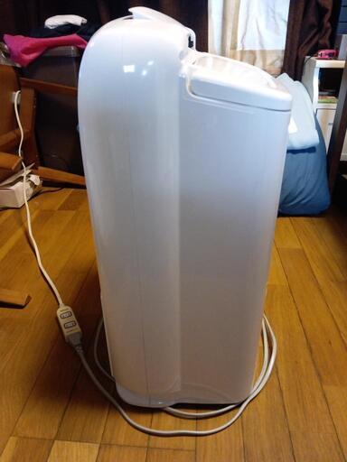 三菱衣類乾燥除湿機です 三菱電機、衣類乾燥除湿機「サラリ」の新モデル -