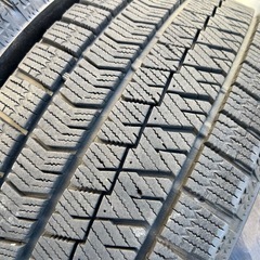 195/50R16 溝有スタッドレス ブリヂストン BLIZZAK VRX2 アクア ヴィッツ カローラ フィット スイフト シャトル他コンパクトかーに 195/50R16 溝有スタッドレス ブリヂストン BLIZZAK VRX2 アクア