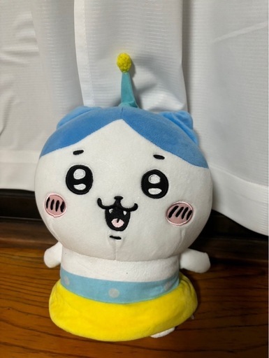 タグ付き】ちいかわ 星型ぬいぐるみ、クッション（黄色・顔付き）