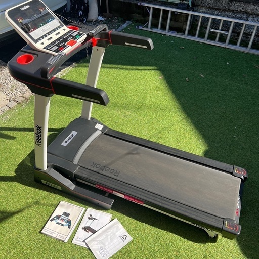 □Reebok(リーボック)JET100+ トレッドミル 【メーカー直送