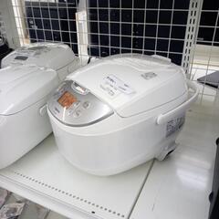 ☆ジモティ割あり☆ TOSHIBA 炊飯器 10合 18年製 ／クリーニング済み 
