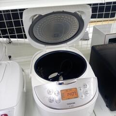 ☆ジモティ割あり☆ TOSHIBA 炊飯器 10合 18年製 ／クリーニング済み 