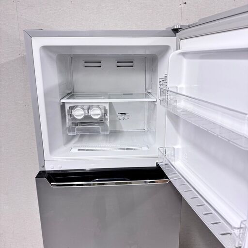 20292 大容量 2D冷蔵庫 Hisense 227L ◇大阪市内・東大阪市他 6,000円  