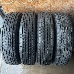 走行少　DUNLOP ダンロップ　SJ8 175/80R16 スタッドレス　タイヤ　2018年製　16インチ