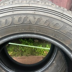 ダンロップ　265-60-18