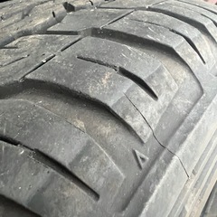 ダンロップ　265-60-18