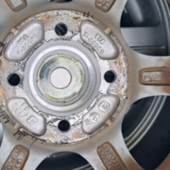 そろそろ季節に前に！値下げ🔶アルミホイル12インチ....ブリジストン！スタッドレス！145.80.12