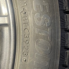  2023年スタッドレスタイヤ4本
とホイール 