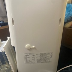シャープ　冷風・衣類乾燥　除湿機
