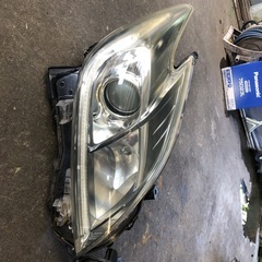 プリウス30後期ヘッドライト