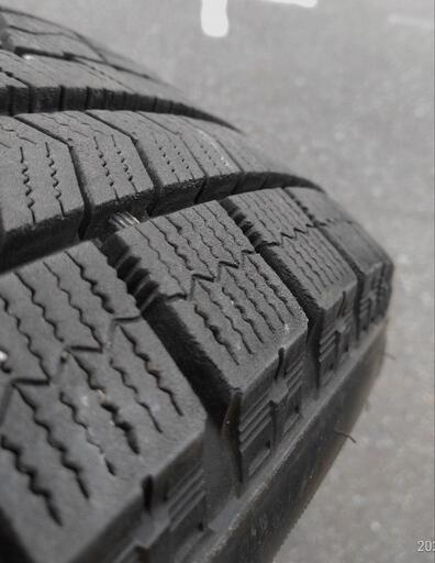 ブリヂストン ブリザックスタッドレスVRX3 185/65R15 88Q BLIZZAK VRX3