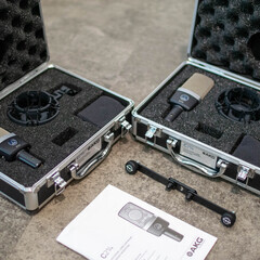 AKG C214 ×2 【コンデンサーマイク】、ステレオマイクバー K&M 23510