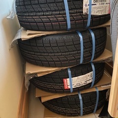 2024年製【新品、値下げ相談可】スタッドレスタイヤ　ホイール４本セット　185\\65R15