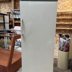 11月17日まで限定値下げ！ワインセラー　フォルスターLongFresh　70本用　ST-AF270N