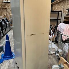 11月17日まで限定値下げ！ワインセラー　フォルスターLongFresh　70本用　ST-AF270N