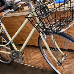 【前後タイヤ・チューブ新品！】6段変速　700×28c カゴ付きクロスバイク　ベージュ
