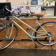 【前後タイヤ・チューブ新品！】6段変速　700×28c カゴ付きクロスバイク　ベージュ