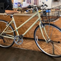 【前後タイヤ・チューブ新品！】6段変速　700×28c カゴ付きクロスバイク　ベージュ