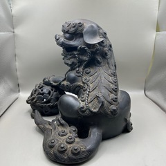 k1102613 時代 古銅玉獅子 中国美術 朝鮮 銅製 銅器 唐銅 置物 骨董品 美術品 古美術 時代品 古玩 明治時代 銅製 ブロンズ 獅子彫刻 状渡し 中古 現状品