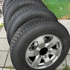 NV350 E25 キャラバン スタッドレスタイヤ＆アルミホイール4本セット バリ溝 ブリジストン ブリザック VL1 195/80R15 107/105L LT