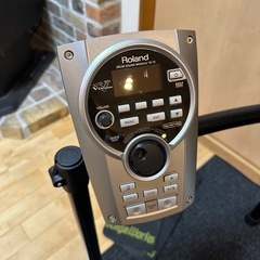 Roland ローランド 電子ドラム V-Drums TD-15KV、キューブモニタースピーカー CM-110 CUBE 2.1ch一式まとめ売り！