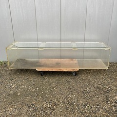 ①アクリル水槽 1800×450×450
