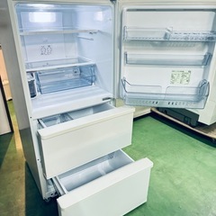 コンパクトなのに大容量の冷蔵庫（238L）