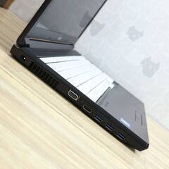 ノートパソコン富士通 A577/S