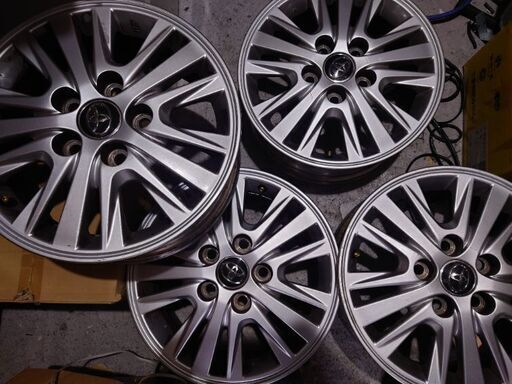 ファブレス18inch 最終値下げ4万から3に