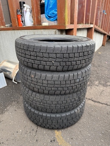 DUNLOP WINTER MAXX R13 スタッドレスまだまだ溝あり！ DUNLOP WINTER MAXX R13 スタッドレスまだまだ溝あり！