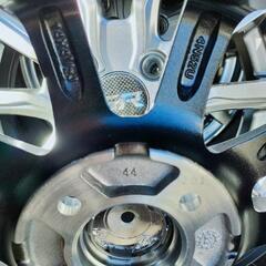 売り切れました　新品スタッドレスセット　履き替え作業込み