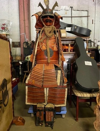 等身大赤備え鎧一式/赤塗龍文二枚胴独鈷文前立て兜/甲冑 鎧兜 着用可能 元箱付き 甲冑等身大赤備え鎧一式/赤塗龍文二枚胴/独鈷文前立て兜/甲冑 鎧兜