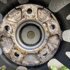 ブリヂストンスタッドレスタイヤ 17inchアルミホイール付き