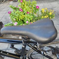 クロスバイク　美品　７００ｘ２８ｃ　フレーム　アルミ　3x7変速　黒　配達可能