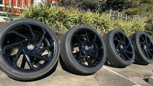 24インチ LEXANI LUXURY タイヤ付4本SET 訳あり - メルカリ