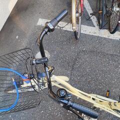 ほぼ新品  自転車 ママチャリ カゴ付き