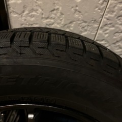 225 65 17 タイヤ付きホイールは CX5、CX8Xtrail、ハリアー、アルファード、エルグランド、ハリアーに適合します。
