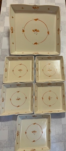 たち吉　橘吉　角皿　花化粧　赤絵５枚セット 陶器  料理皿 関税込み】たち吉 橘吉 角皿 花化粧 赤絵5枚セット 陶器 料理皿