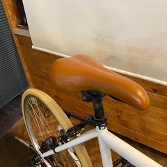 クロスバイク　GRAPHIS 26インチ　ホワイト