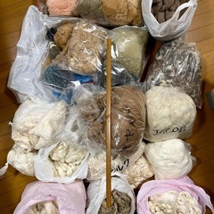 手紡ぎ様原毛（種類各種）