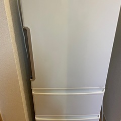 AQUA 冷蔵庫　3ドア　272L 