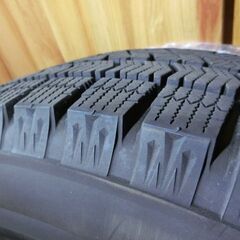 BLIZZAK VRX2◆スタッドレスタイヤ 195/65R16【4本】\'19年製★ブリヂストン 4穴★社外アルミ 16×6J ロッキー