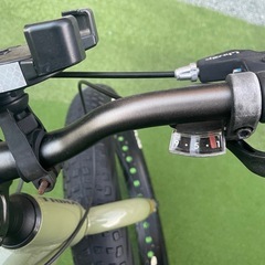 TRINXファットバイク26×4.0インチ　極太タイヤ　9段変速