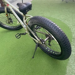 TRINXファットバイク26×4.0インチ　極太タイヤ　9段変速