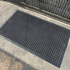 駐車場　ゴムマット11枚　