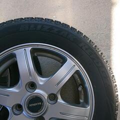  スタッドレスタイヤ 四本セット 