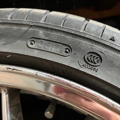 取引中　プリウス　18インチ夏タイヤホイール