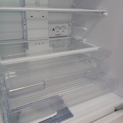 ☆ジモティ割あり☆ MITUBISHI 3ドア冷蔵庫 MR-C33H-W 330L 22年製