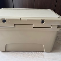 クーラーボックス42.5L 、ヴァストランド(VASTLAND)、水抜き栓付